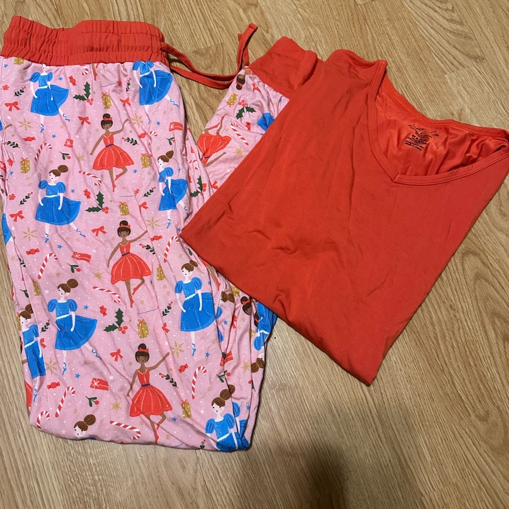 Laree & Co pajama set